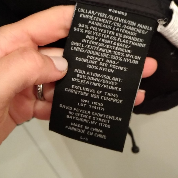 Lightweight size L down jacket - Picture 5 of 5